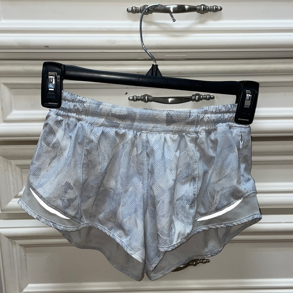 Lulu hotty hot shorts!